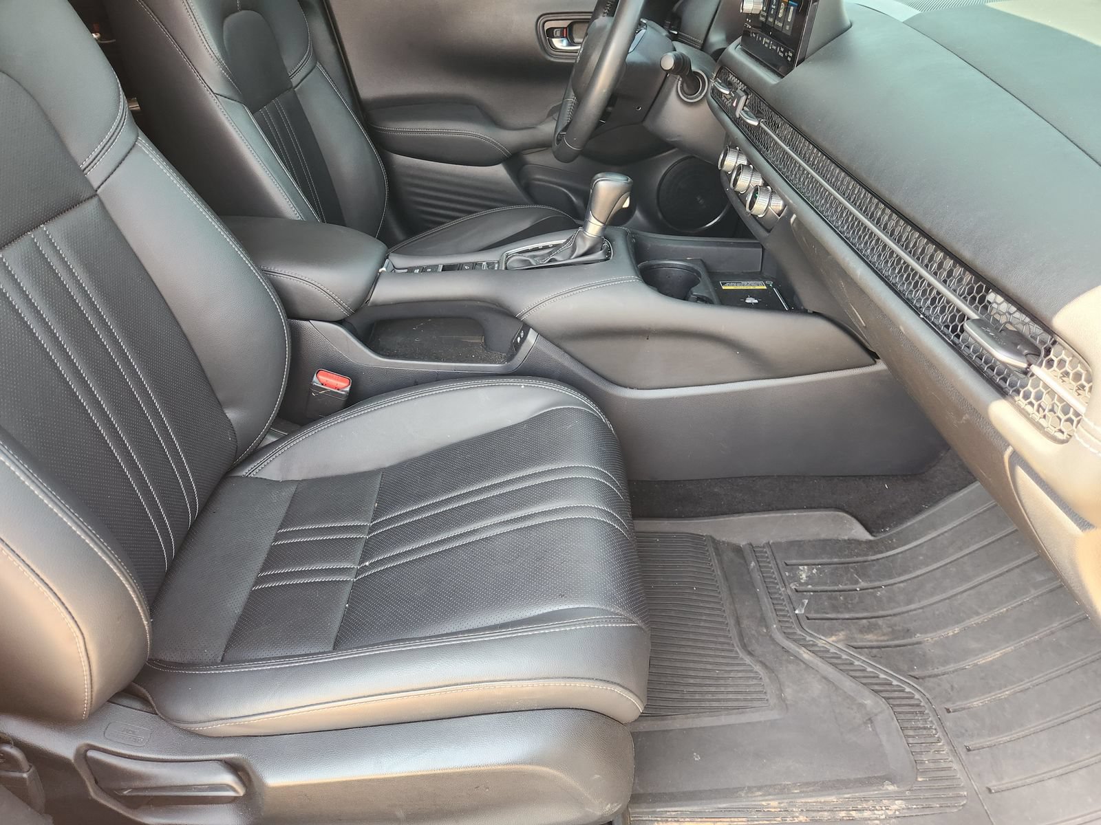 Used 2024 Honda HR-V EX-L image 17