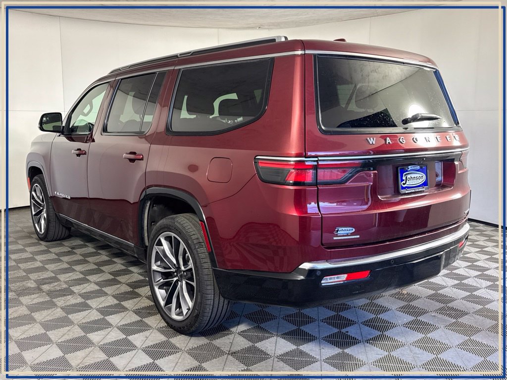 Used 2022 Jeep Wagoneer Series III w/ Premium Group I AWD/4WD image 11