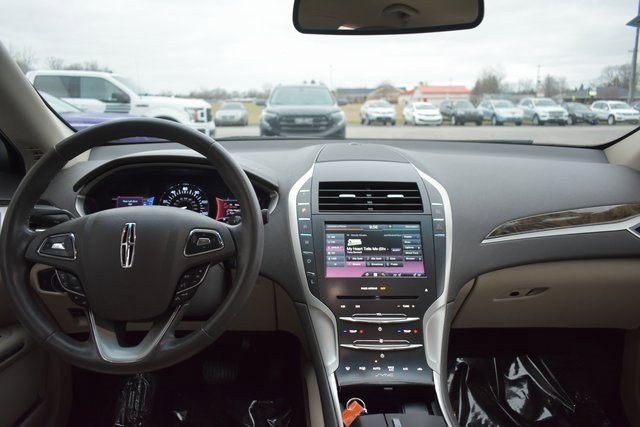 Used 2016 Lincoln MKZ Hybrid image 35