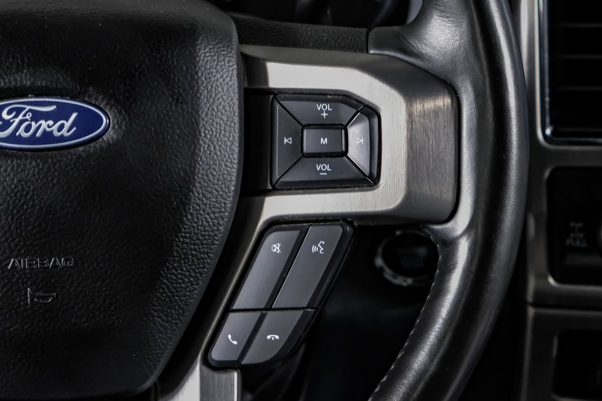 Used 2022 Ford F250 Platinum w/ FX4 Off-Road Package AWD/4WD image 19