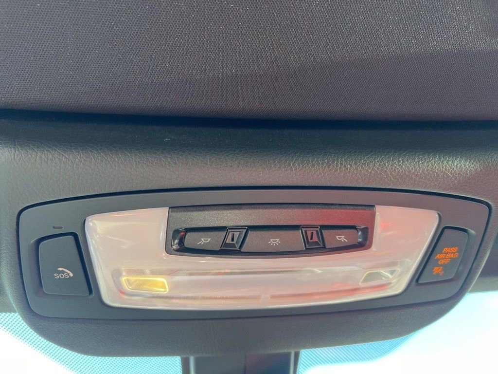 Used 2017 BMW 430i Convertible image 16