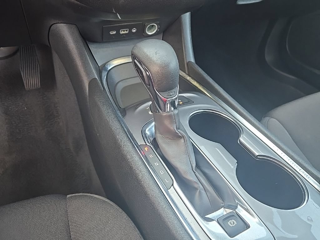 Used 2024 Chevrolet Malibu LT FWD image 28