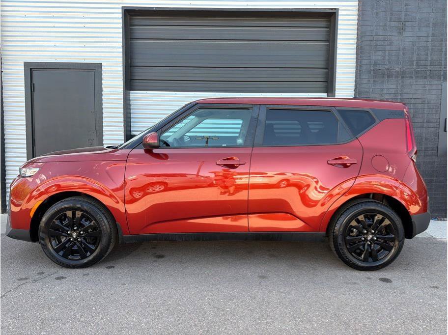 Used 2020 Kia Soul LX FWD image 7