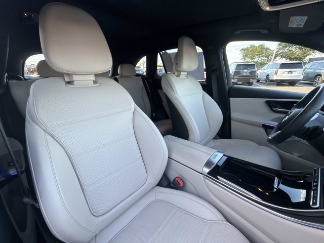Used 2023 Mercedes-Benz GLC 300 4MATIC image 53