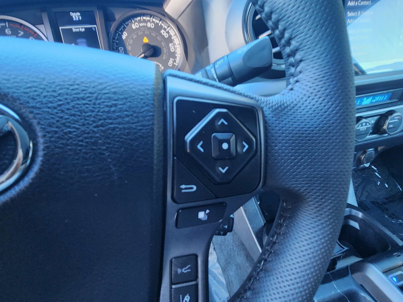 Used 2023 Toyota Tacoma TRD Sport w/ Black Out Package (TMS) image 38