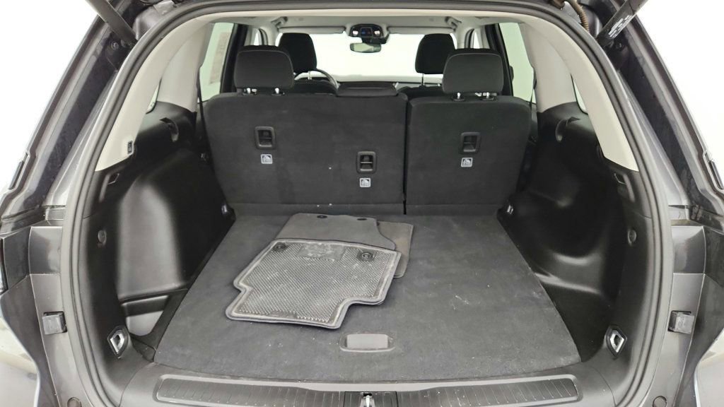 Used 2022 Jeep Grand Cherokee Laredo w/ Luxury Tech Group I image 20