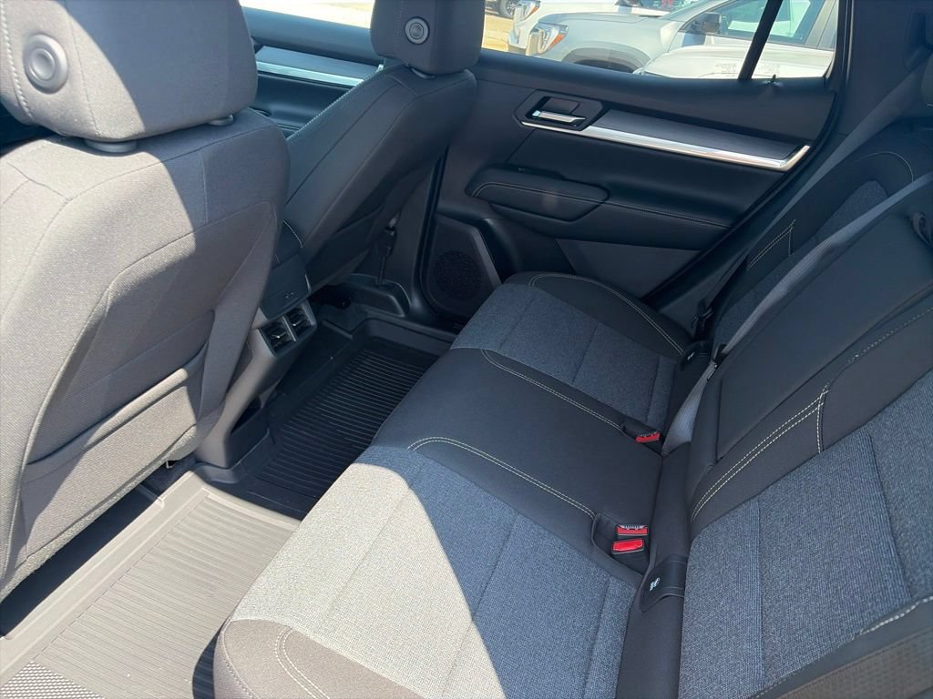 New 2027 GMC Terrain Elevation w/ LPO, Floor Liner Package AWD/4WD image 11