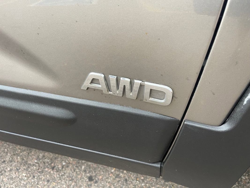 Used 2015 Kia Sorento LX image 9