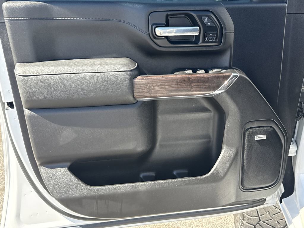 Used 2023 GMC Sierra 2500 Denali w/ Denali Ultimate Package image 10