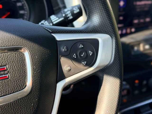 Used 2023 GMC Terrain SLE w/ Driver Convenience Package FWD image 12
