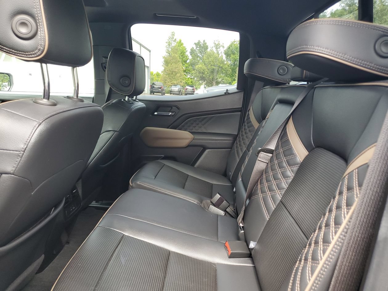 Used 2023 GMC Canyon Denali AWD/4WD image 10