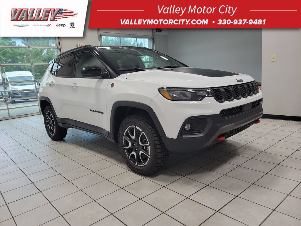 New 2026 Jeep Compass Trailhawk w/ Sun, Sound & Navigation Group