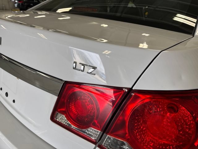 Used 2012 Chevrolet Cruze LTZ FWD image 11