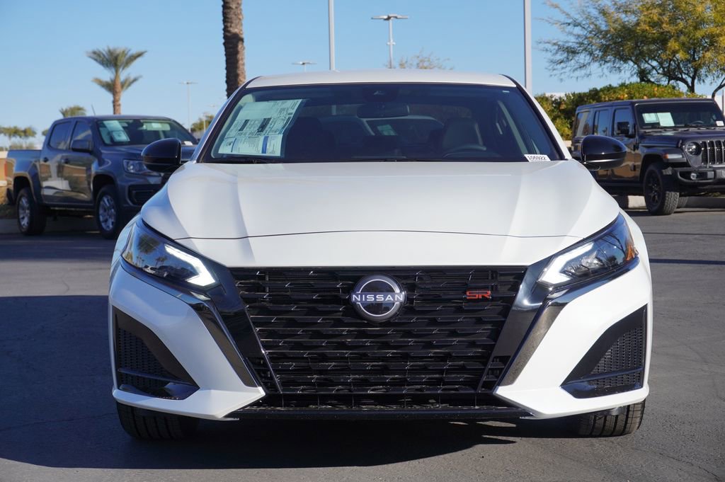 Certified 2025 Nissan Altima 2.5 SR image 5