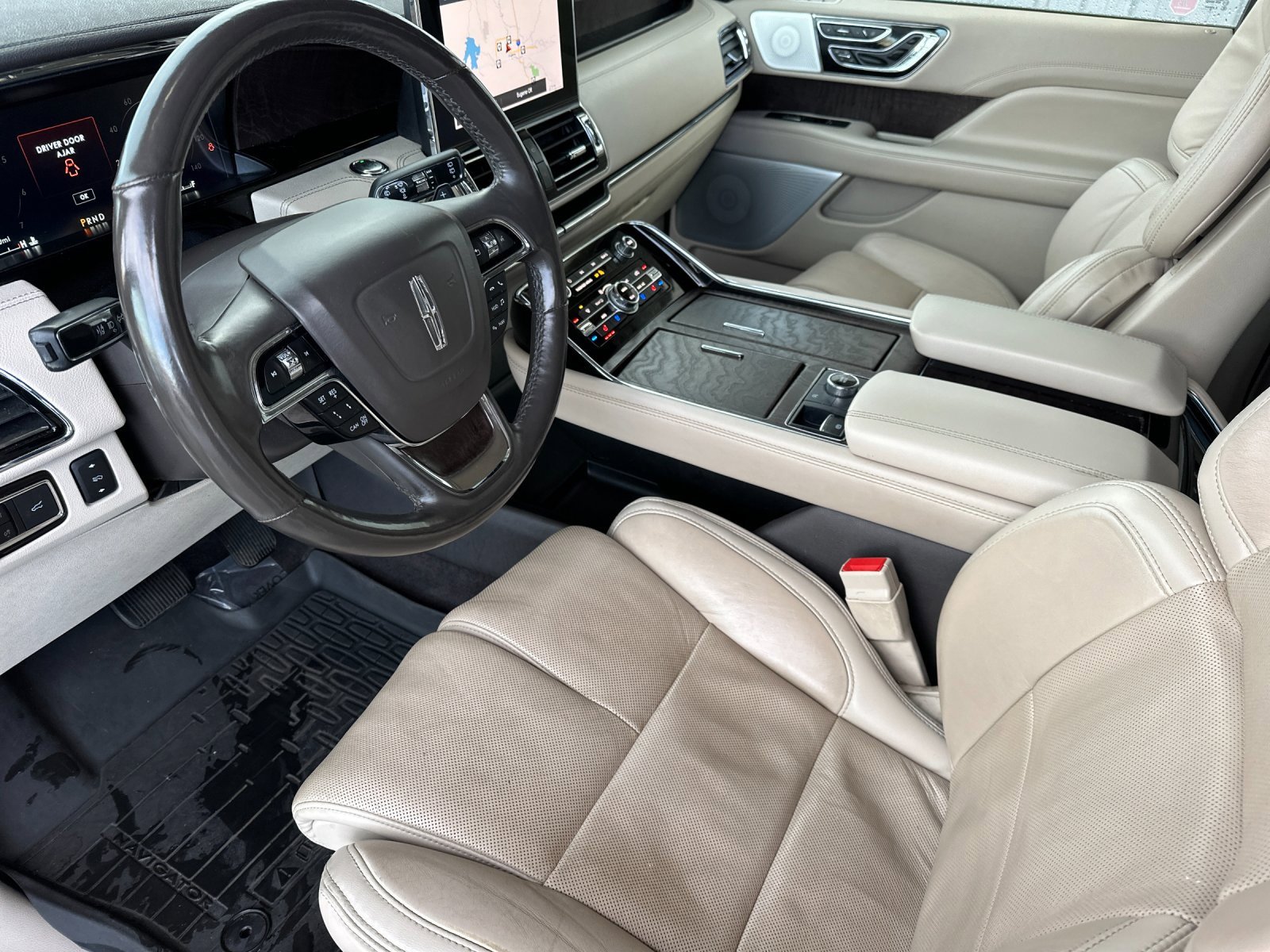 Used 2020 Lincoln Navigator L Reserve image 10