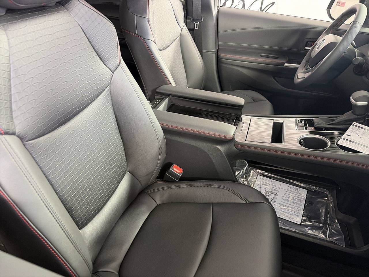 New 2026 Toyota Sienna XSE FWD image 24