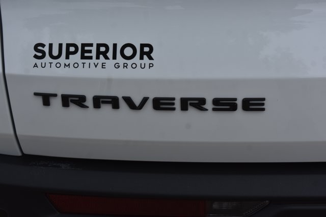 New 2026 Chevrolet Traverse LT w/ Midnight/Sport Edition FWD image 7