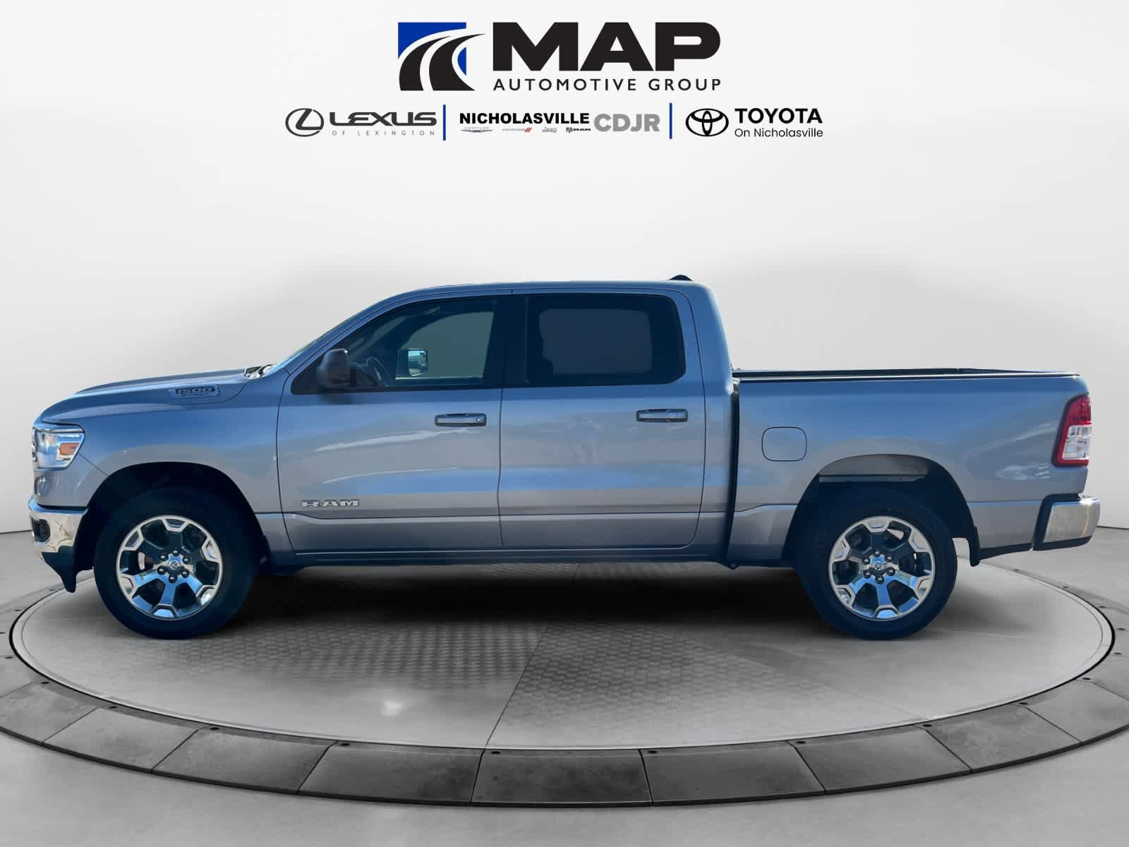 Used 2022 RAM 1500 Big Horn AWD/4WD image 2