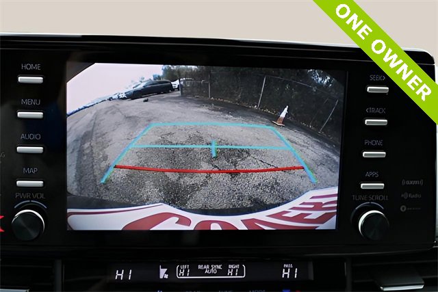 Used 2024 Toyota Sienna XLE image 25