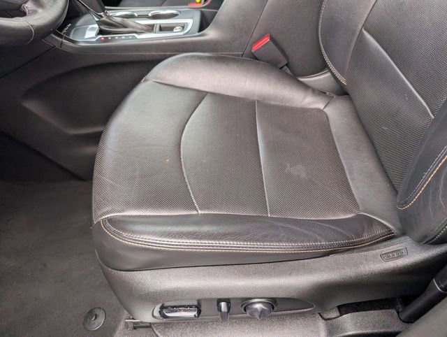 Used 2018 Chevrolet Equinox Premier FWD image 23