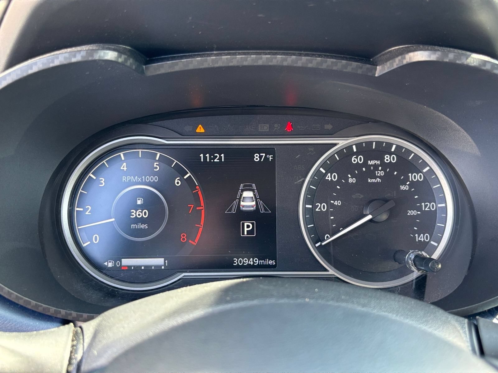 Used 2025 Nissan Versa SV FWD image 39