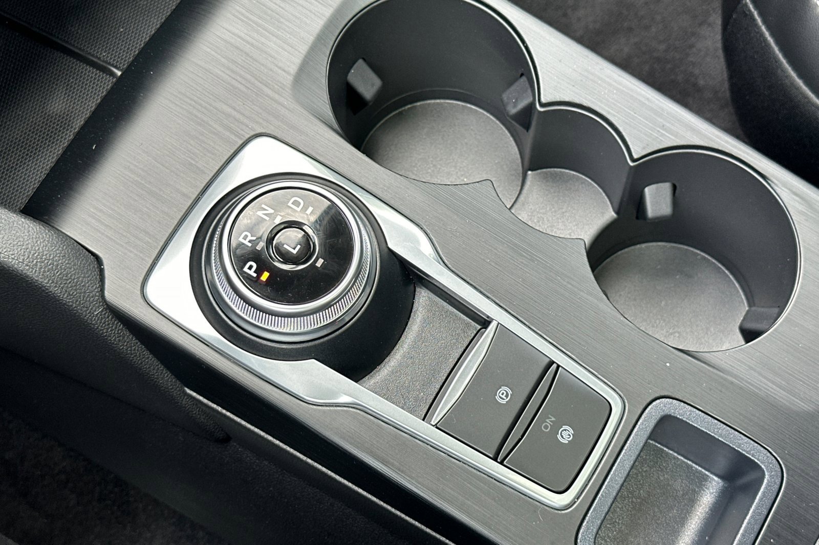 New 2025 Ford Escape SE w/ Class II Trailer Tow Package image 22