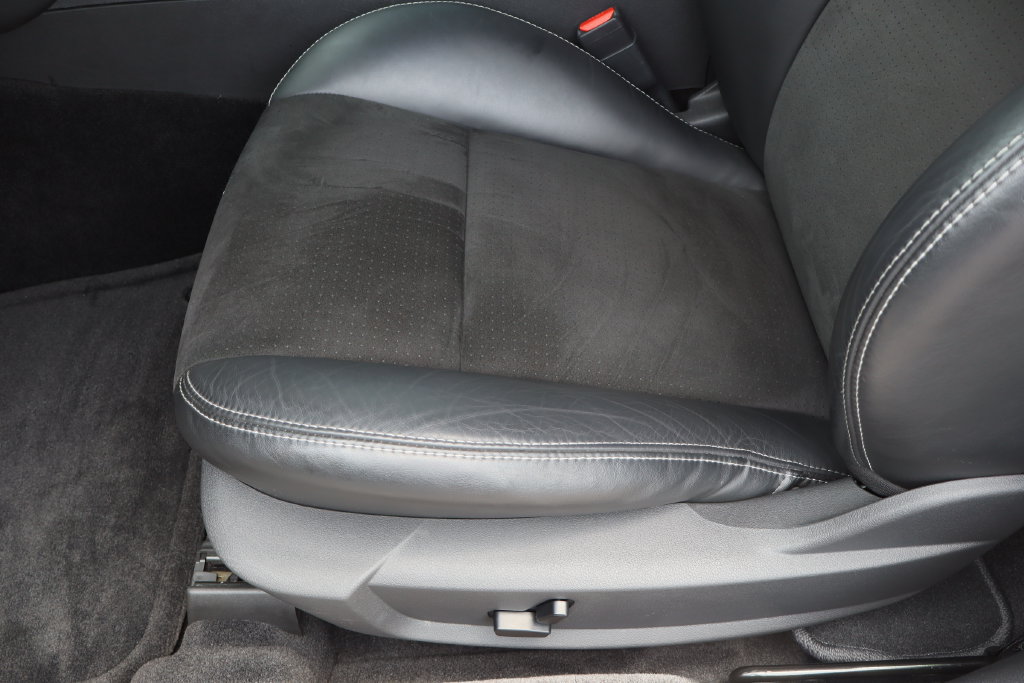 Used 2008 Dodge Challenger SRT8 RWD image 20