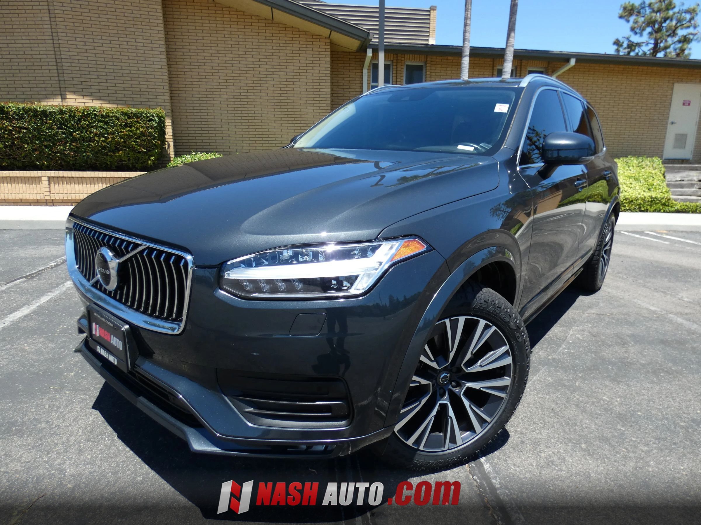Used 2022 Volvo XC90 T5 Momentum w/ Climate Package AWD/4WD image 15