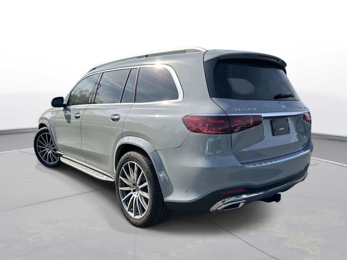 Used 2025 Mercedes-Benz GLS 450 4MATIC image 8