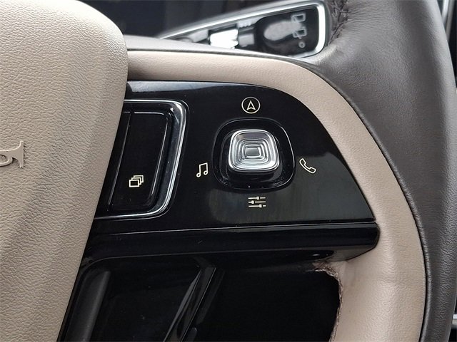 Used 2022 Lincoln Corsair Reserve w/ Equipment Group 201A image 23