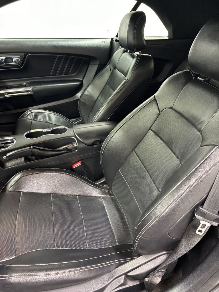 Used 2017 Ford Mustang Premium image 11