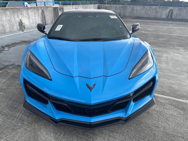 Used 2025 Chevrolet Corvette Z06 RWD image 14