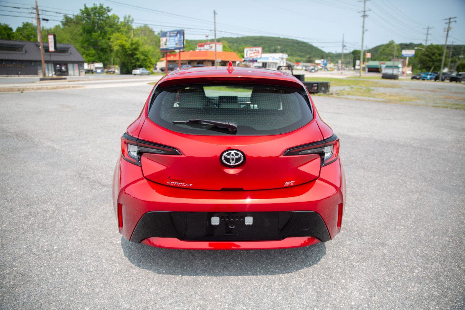 Used 2025 Toyota Corolla SE image 4