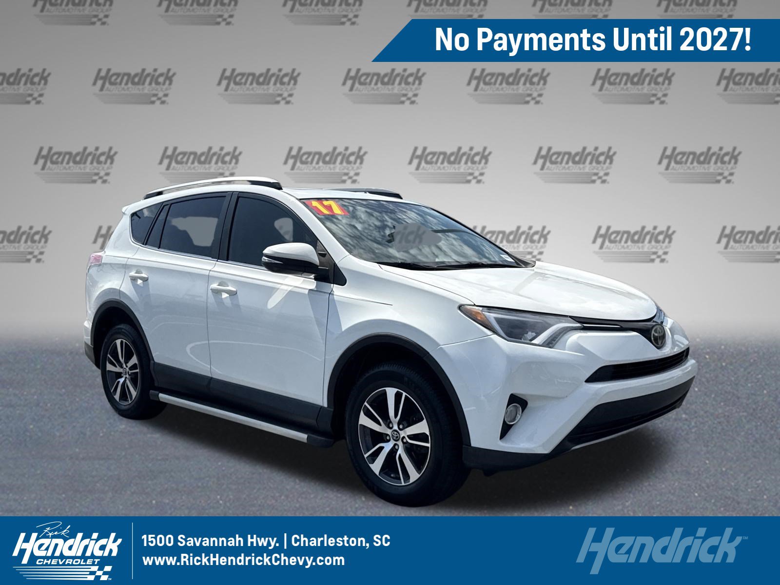 Used 2017 Toyota RAV4 XLE FWD image 1