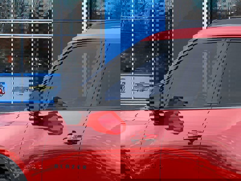 New 2025 Chevrolet Blazer LT w/ Convenience Package image 36