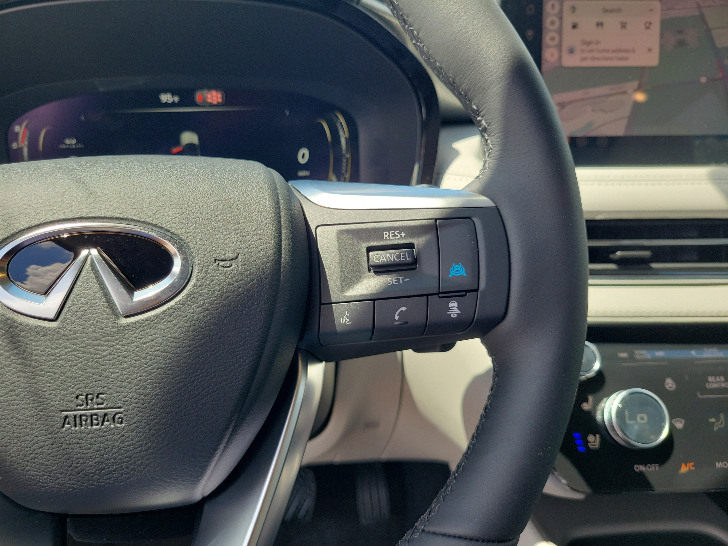 New 2027 INFINITI QX60 Luxe FWD image 11