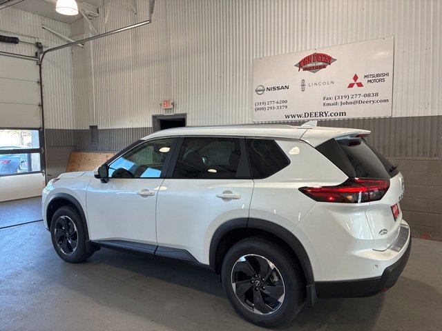 New 2026 Nissan Rogue SV image 5
