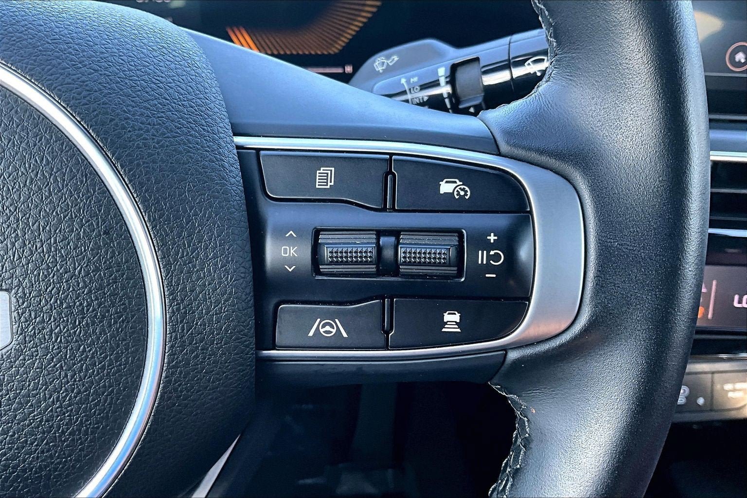 Used 2025 Kia K5 GT-Line w/ GT-Line Premium Package AWD/4WD image 18