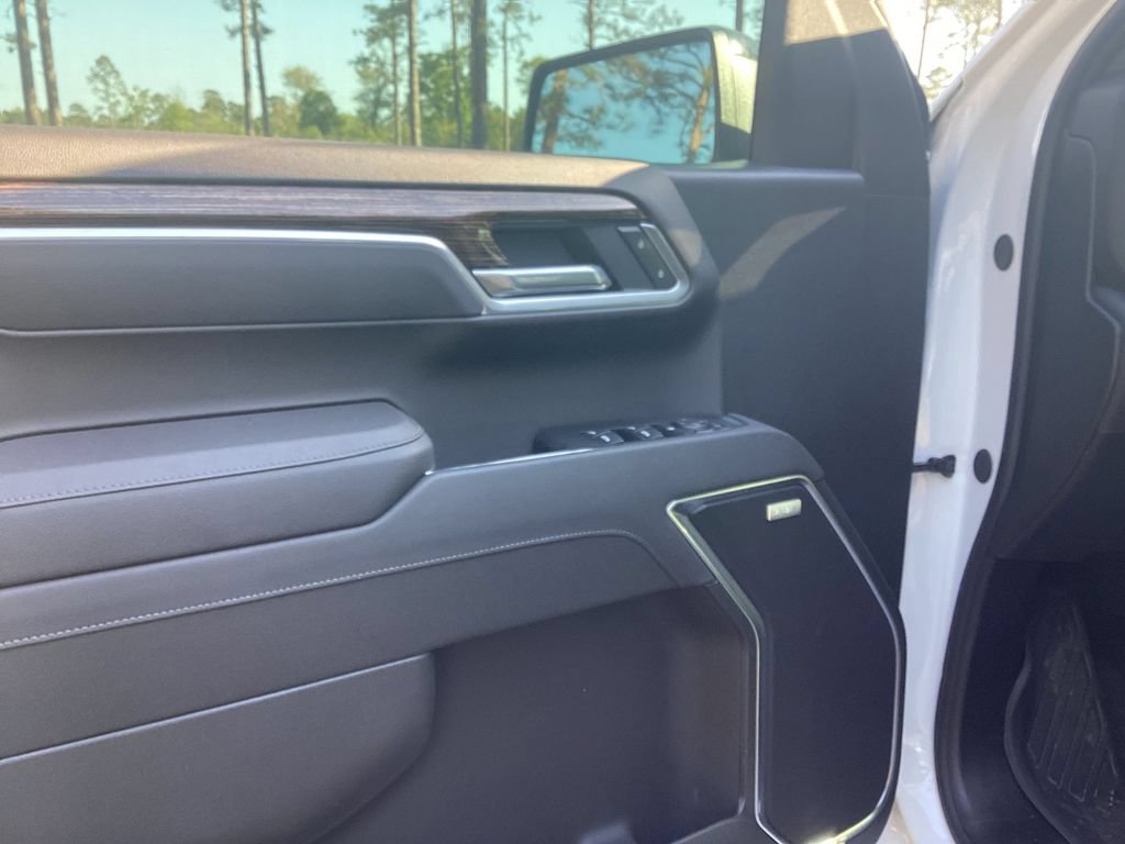 New 2026 GMC Sierra 1500 Elevation w/ Elevation Premium Package AWD/4WD image 13