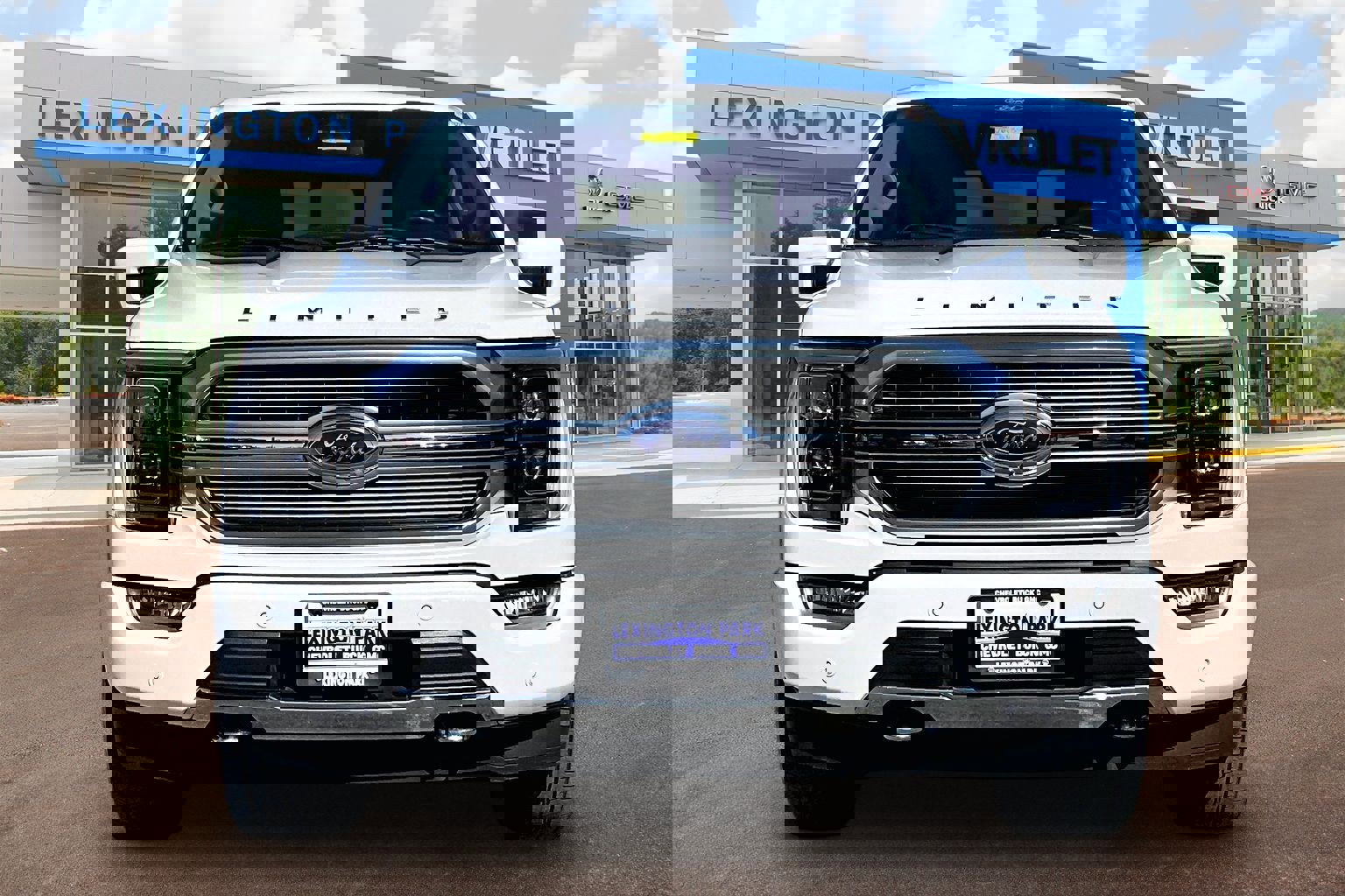 Used 2022 Ford F150 Limited image 3