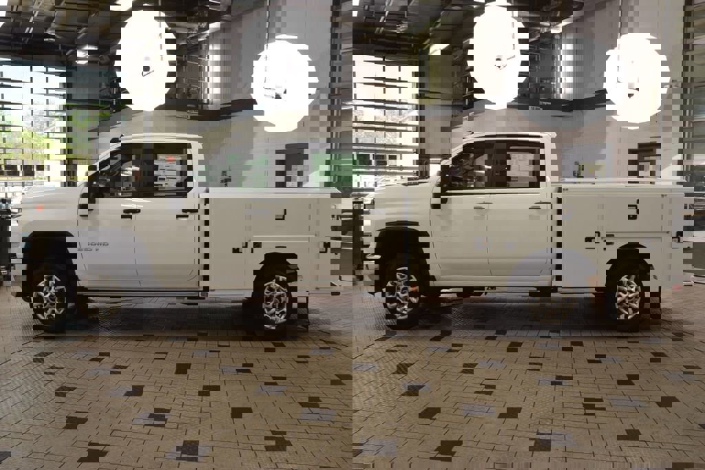 New 2026 Chevrolet Silverado 2500 W/T w/ Snow Plow Prep/Camper Package AWD/4WD image 3