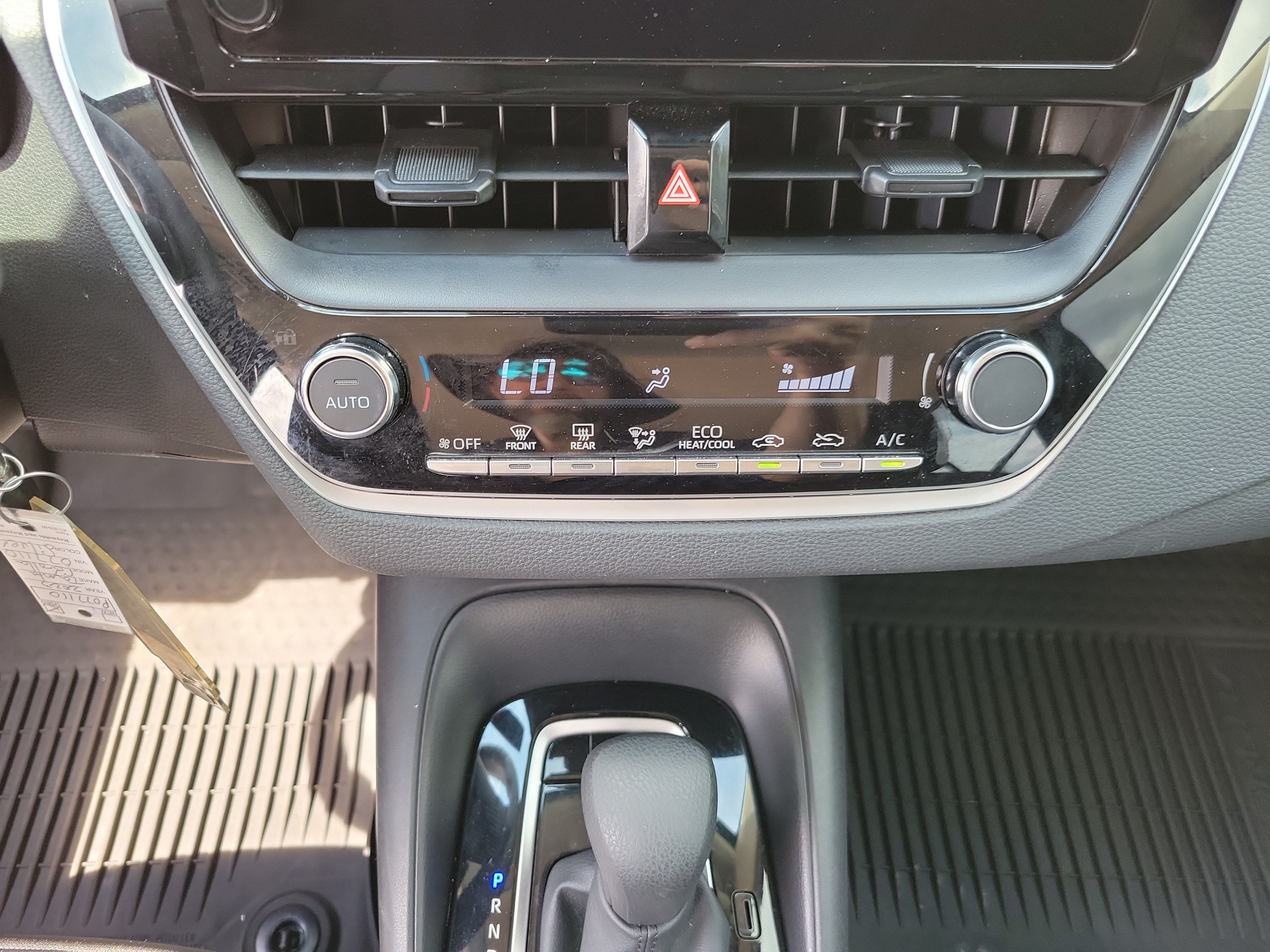 Used 2023 Toyota Corolla LE FWD image 25