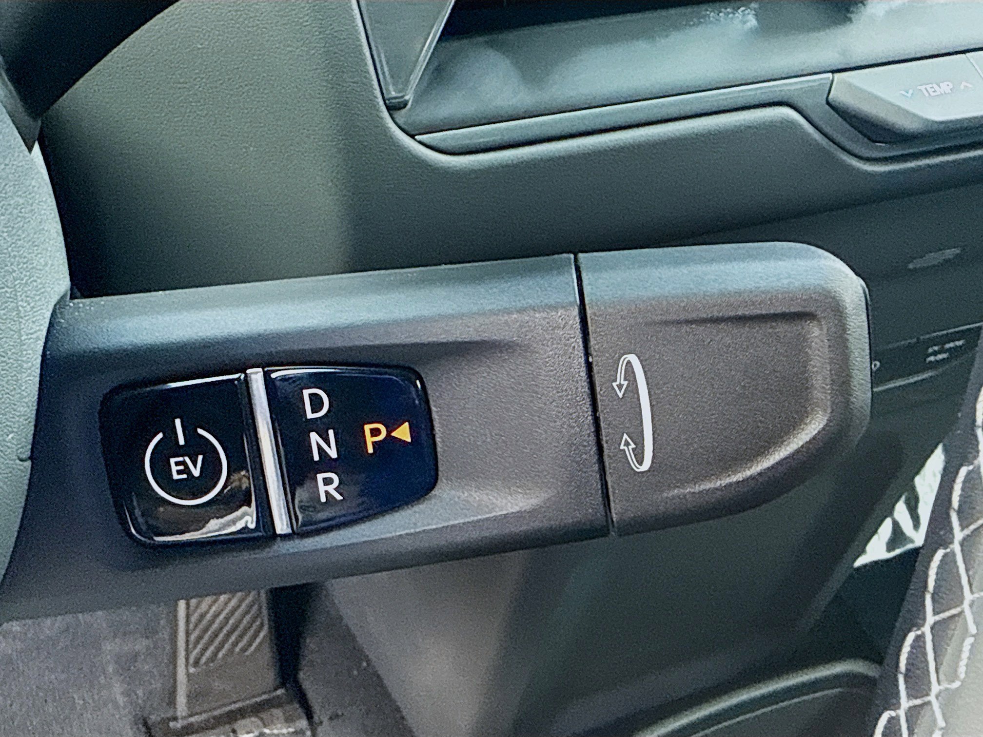 Used 2026 Kia EV9 Land image 13