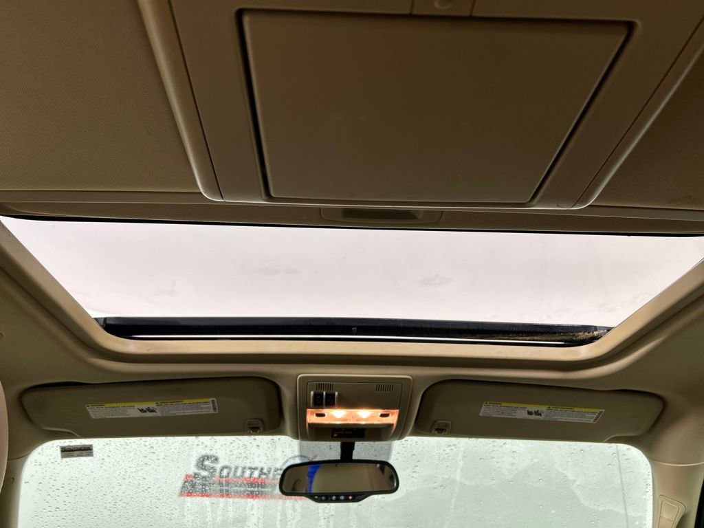 Used 2012 Chevrolet Avalanche LTZ image 22