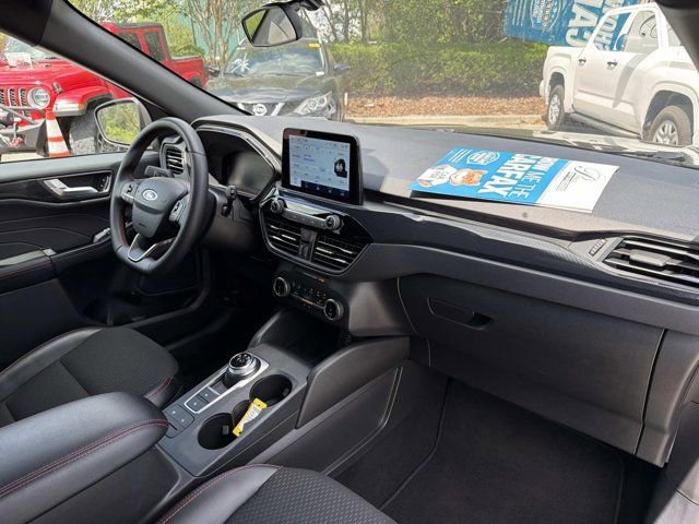 Used 2025 Ford Escape ST-Line AWD/4WD image 19