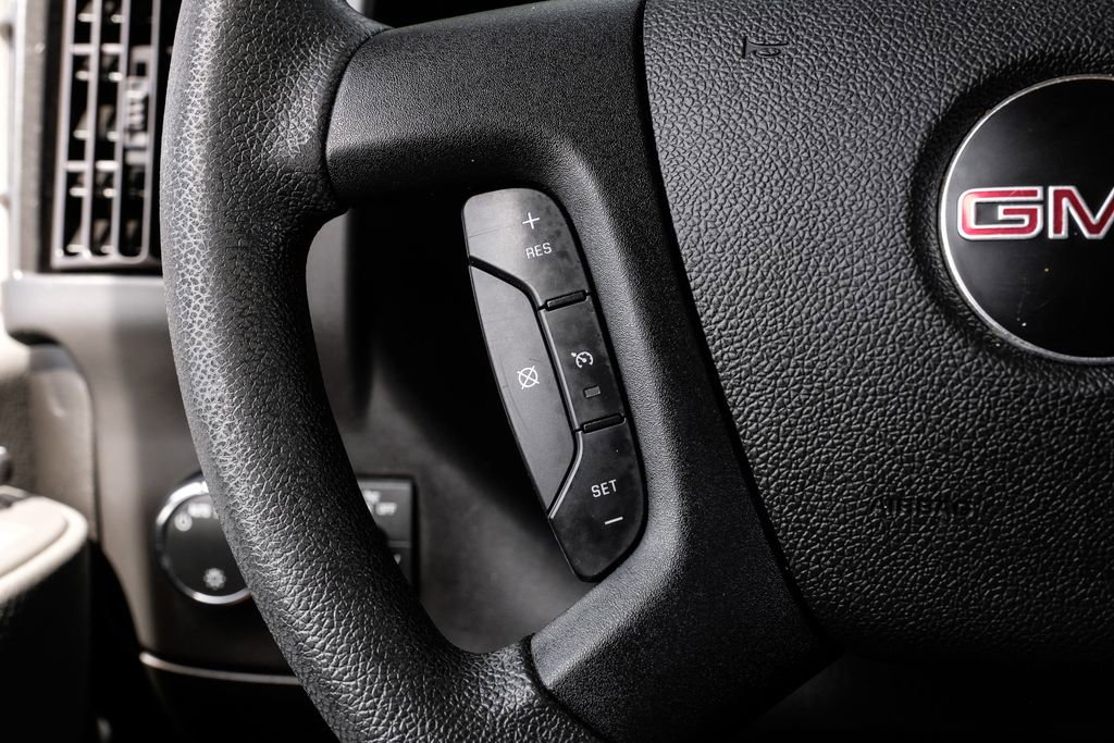 Used 2021 GMC Savana 2500 w/ Driver Convenience Package image 12
