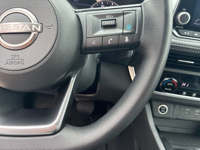 Used 2023 Nissan Rogue SV image 13