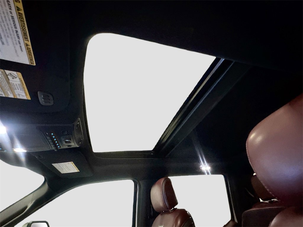 Used 2020 Ford F350 Platinum w/ FX4 Off-Road Package image 27