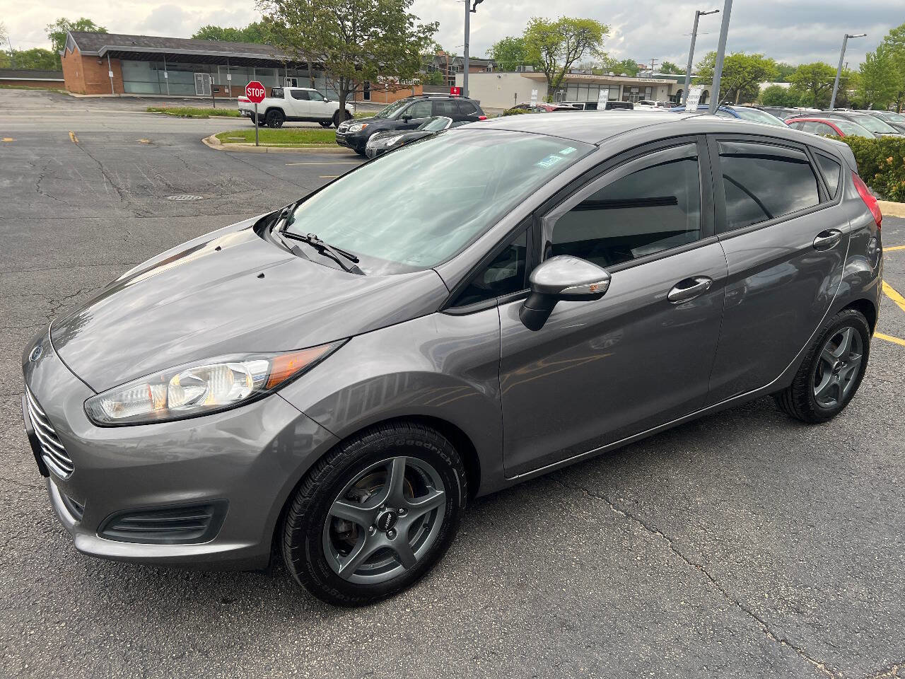 Used 2014 Ford Fiesta SE FWD image 6