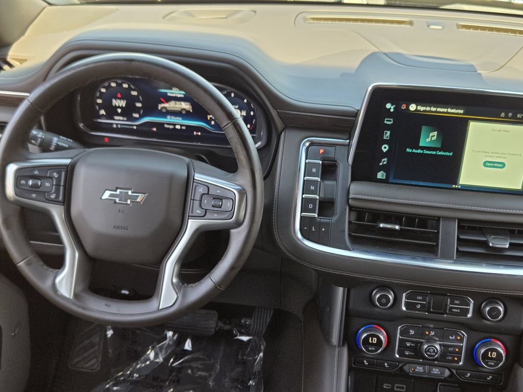 Used 2023 Chevrolet Tahoe Z71 w/ Luxury Package AWD/4WD image 35